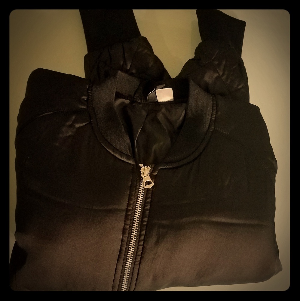H&M Divided Quilted Bomber, Brand new!